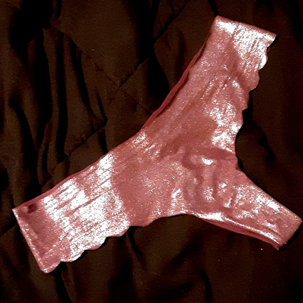 NEW Victoria's Secret PINK No Show Scallop Thong